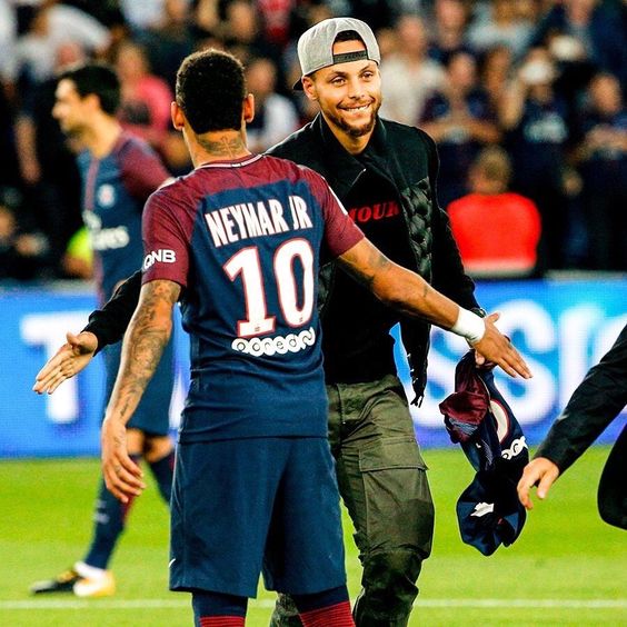 Fans Surprised by the Remarkable 15-Year Friendship of Football Star Neymar and Stephen Curry