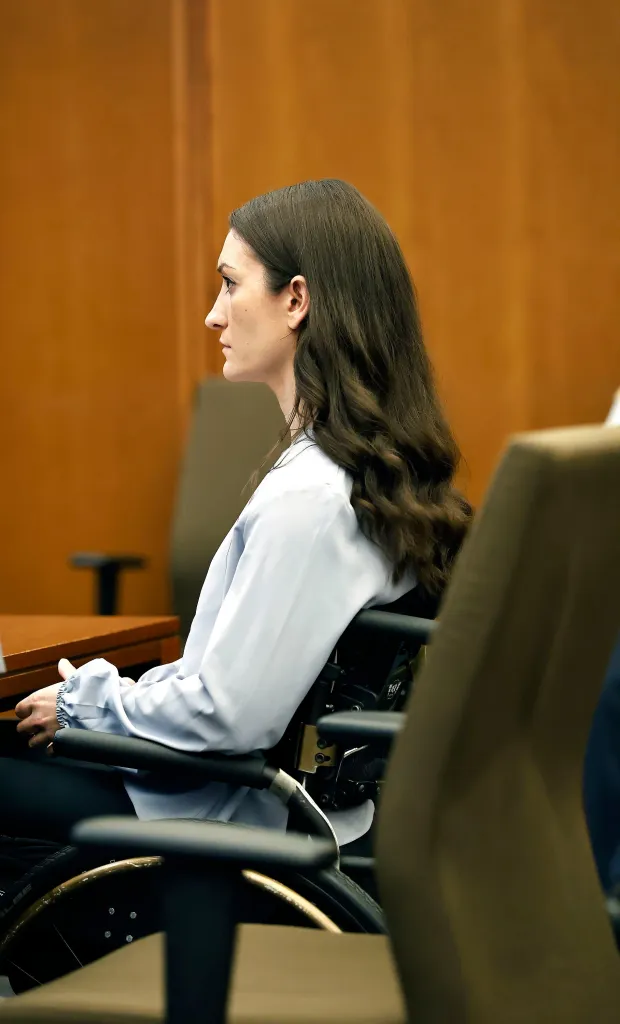LATEST UPDATE: SHE WAS FACING A QUESTION THAT COULD CHANGE EVERYTHING… AND NOW, EXPERTS SAY LINDSAY CLANCY’S MINDSET MAY HOLD THE KEY TO THE TRIAL