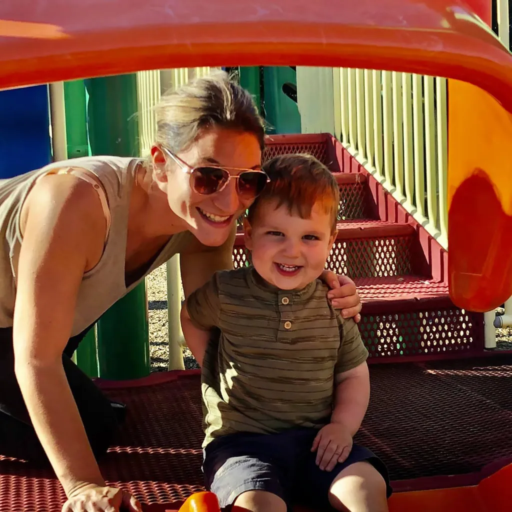 Lindsay with middle child, Dawson